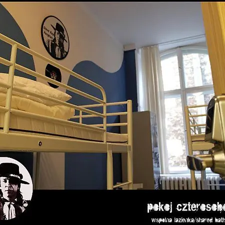 La Guitarra Hostel *